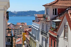 BL Bairro Alto famous BICA Funicular street view